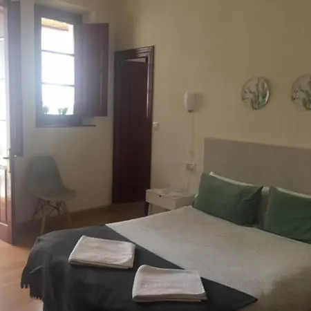 酒店 Covadonga 里瓦德塞利亚
